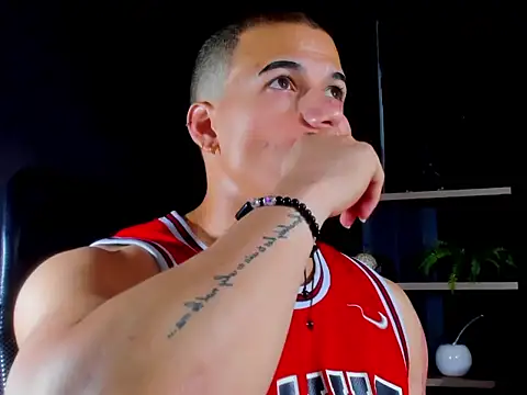 Snapshot of rocoo_santos chatting on 16, 3, 2026 rocoo santos online show from 16, 3, 2026