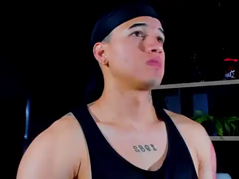 Snapshot of rocoo_santos chatting on 1, 4, 2026 rocoo santos online show from 1, 4, 2026