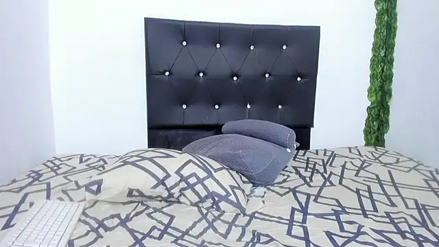 Snapshot of michellnasty chatting on 2, 10, 2025 michellnasty online show from 2, 10, 2025