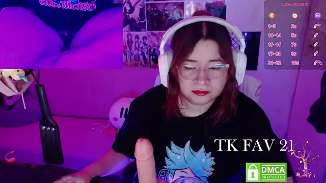 Pink girl0n online show from 24, 4, 2026