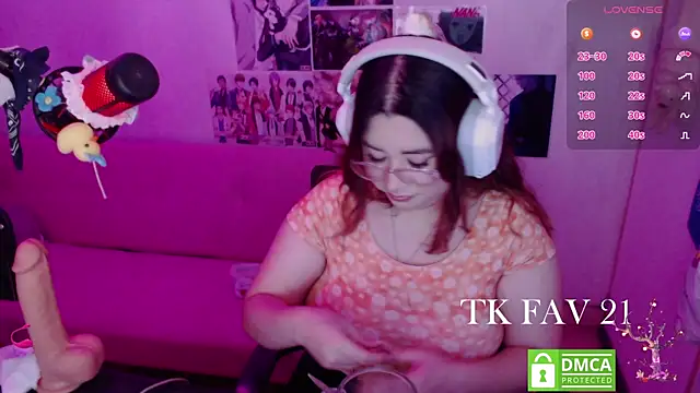 Snapshot of Pink_girl0n chatting on 31, 5, 2026 Pink girl0n online show from 31, 5, 2026