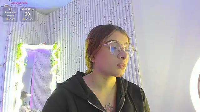 Naomy tay1 online show from 20, 3, 2026