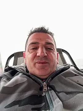 Snapshot of BULLBSX chatting on 2, 4, 2026 BULLBSX online show from 2, 4, 2026