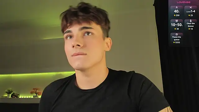 Snapshot of mystic_evan chatting on 11, 4, 2026 mystic evan online show from 11, 4, 2026