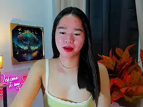 Snapshot of imyourtinybuuny chatting on 17, 12, 2025 imyourtinybuuny online show from 17, 12, 2025