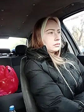 Snapshot of Reina_Cummings chatting on 26, 11, 2025 Reina Cummings online show from 26, 11, 2025