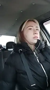 Snapshot of Reina_Cummings chatting on 15, 12, 2025 Reina Cummings online show from 15, 12, 2025