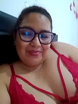 Snapshot of ladytropical1 chatting on 7, 6, 2026 ladytropical1 online show from 7, 6, 2026