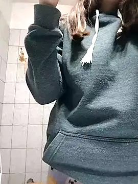 Auroraluna - online show from 21, 9, 2025