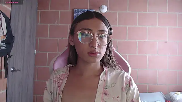 Snapshot of Andrea_camilaaa chatting on 15, 2, 2026 Andrea camilaaa online show from 15, 2, 2026