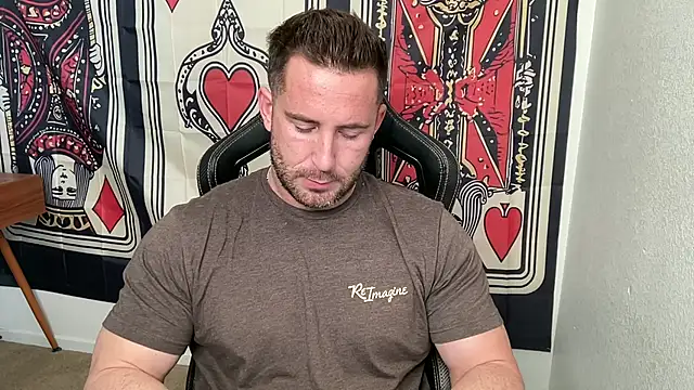 brettmycles28 online show from 14, 12, 2025