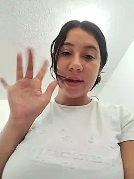 Snapshot of RubyCortez chatting on 11, 9, 2025 RubyCortez online show from 11, 9, 2025