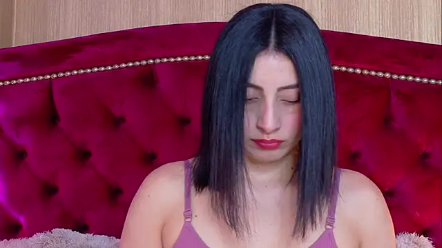 Snapshot of ZaraGold chatting on 9, 4, 2026 ZaraGold online show from 9, 4, 2026