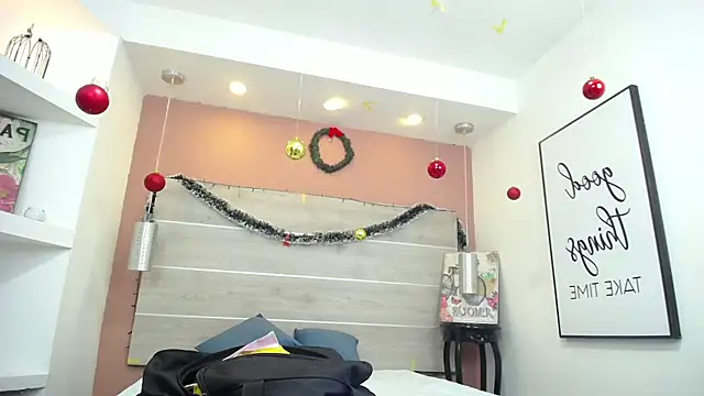 AlexandraCambell online show from 6, 1, 2026