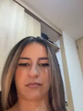 NIQUEILLA8 online show from 10, 3, 2026