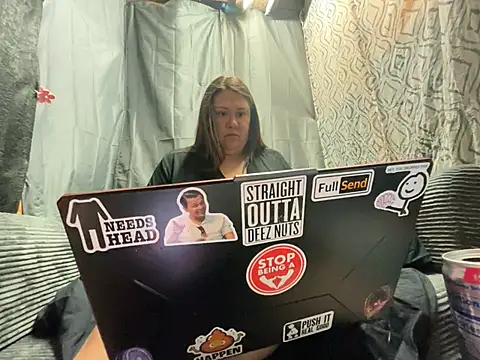 Snapshot of JizzyJazzunleashed chatting on 9, 4, 2026 JizzyJazzunleashed online show from 9, 4, 2026