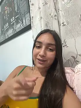 Snapshot of hannahhotwife chatting on 5, 6, 2026 hannahhotwife online show from 5, 6, 2026