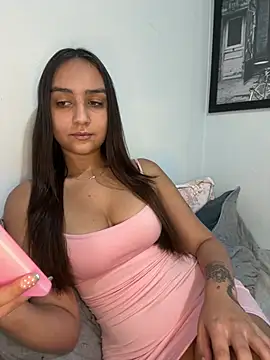 Snapshot of hannahhotwife chatting on 5, 8, 2026 hannahhotwife online show from 5, 8, 2026