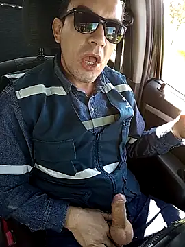 Snapshot of Blackaxes chatting on 7, 11, 2025 Blackaxes online show from 7, 11, 2025