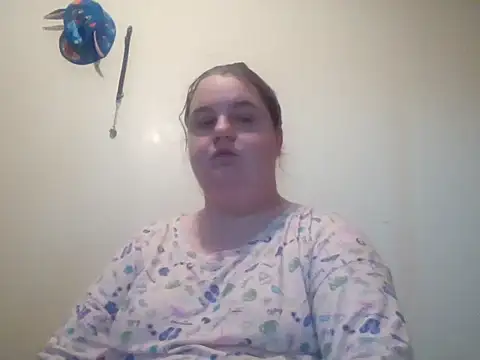 Snapshot of LittleBunny3 chatting on 13, 10, 2025 LittleBunny3 online show from 13, 10, 2025