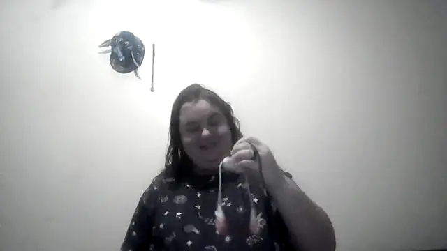 Snapshot of LittleBunny3 chatting on 2, 12, 2025 LittleBunny3 online show from 2, 12, 2025