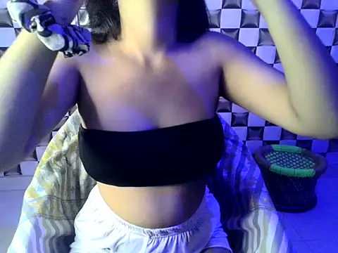 Snapshot of Beautiful_ladki chatting on 19, 10, 2025 Beautiful ladki online show from 19, 10, 2025