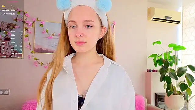 Snapshot of CindyGreen chatting on 9, 9, 2025 CindyGreen online show from 9, 9, 2025