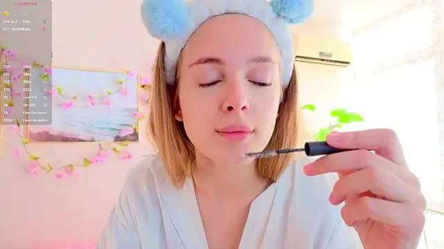 Snapshot of CindyGreen chatting on 11, 9, 2025 CindyGreen online show from 11, 9, 2025