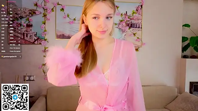 Snapshot of CindyGreen chatting on 1, 10, 2025 CindyGreen online show from 1, 10, 2025