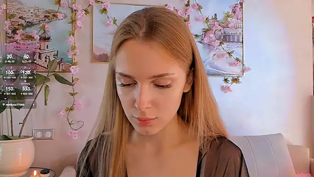 Snapshot of CindyGreen chatting on 22, 10, 2025 CindyGreen online show from 22, 10, 2025