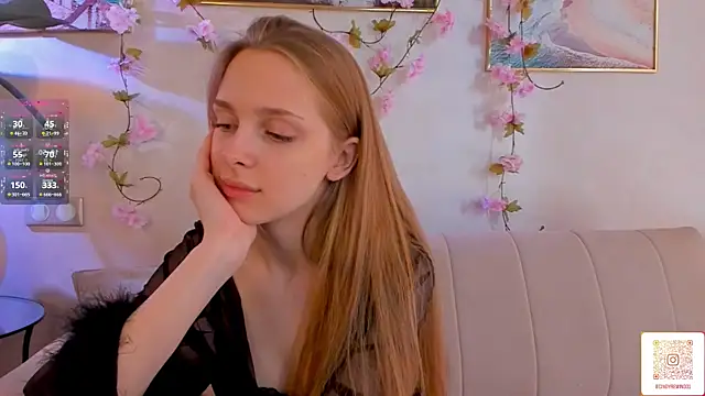 Snapshot of CindyGreen chatting on 2, 11, 2025 CindyGreen online show from 2, 11, 2025