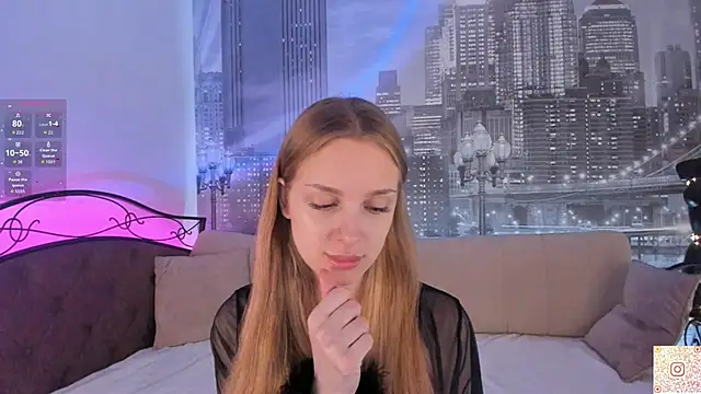 Snapshot of CindyGreen chatting on 11, 11, 2025 CindyGreen online show from 11, 11, 2025