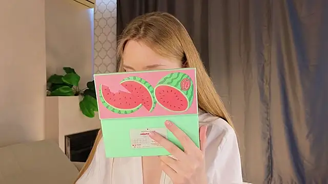 Snapshot of CindyGreen chatting on 26, 11, 2025 CindyGreen online show from 26, 11, 2025