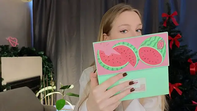 Snapshot of CindyGreen chatting on 3, 12, 2025 CindyGreen online show from 3, 12, 2025