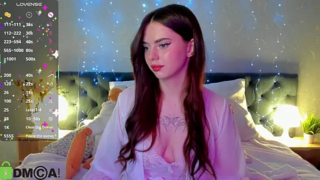 Snapshot of _xna_ chatting on 11, 10, 2025 xna online show from 11, 10, 2025