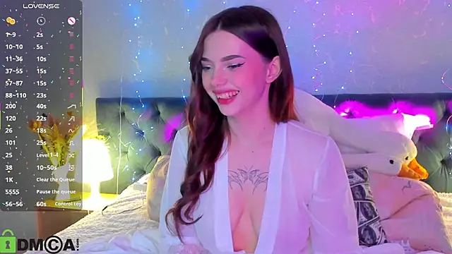 Snapshot of _xna_ chatting on 12, 11, 2025 xna online show from 12, 11, 2025