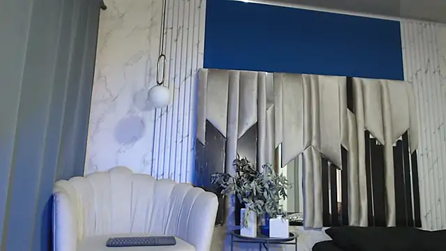 Snapshot of Morganandmegan chatting on 23, 9, 2025 Morganandmegan online show from 23, 9, 2025