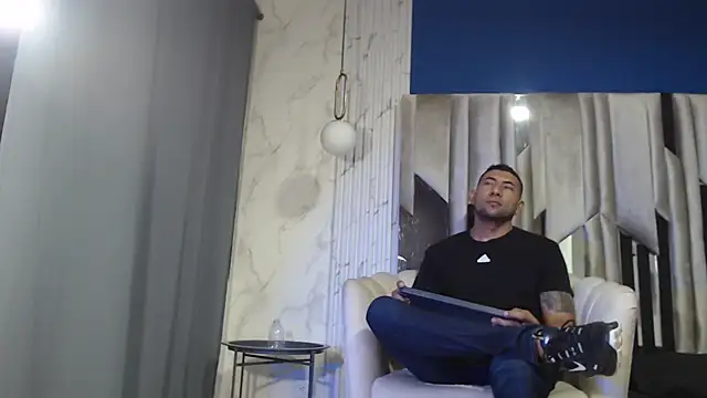 Snapshot of Morganandmegan chatting on 25, 9, 2025 Morganandmegan online show from 25, 9, 2025