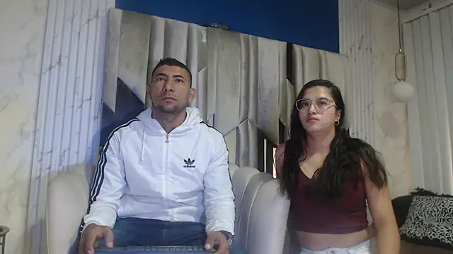 Snapshot of Morganandmegan chatting on 4, 10, 2025 Morganandmegan online show from 4, 10, 2025