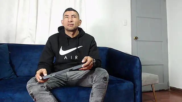 Snapshot of Morganandmegan chatting on 9, 10, 2025 Morganandmegan online show from 9, 10, 2025