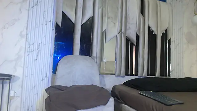 Snapshot of Morganandmegan chatting on 11, 10, 2025 Morganandmegan online show from 11, 10, 2025