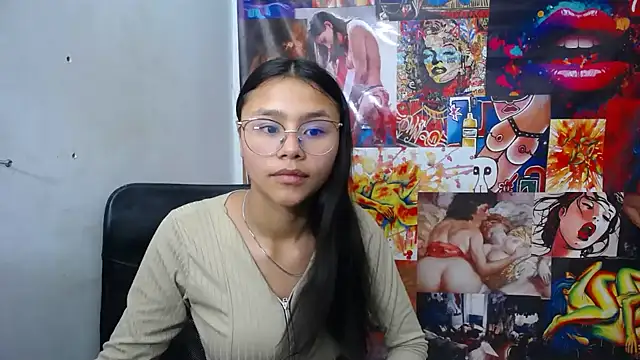 SofieLove 01 online show from 24, 10, 2025