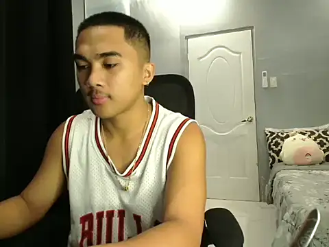 Snapshot of pinoyAdrianneXXX chatting on 29, 9, 2025 pinoyAdrianneXXX online show from 29, 9, 2025