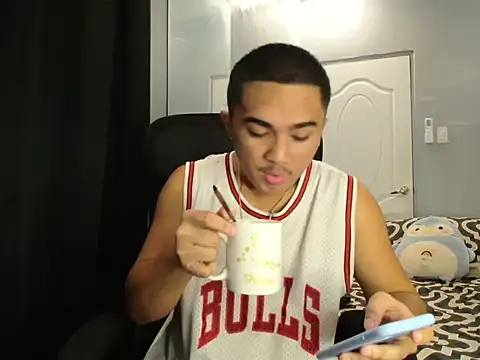 Snapshot of pinoyAdrianneXXX chatting on 3, 10, 2025 pinoyAdrianneXXX online show from 3, 10, 2025