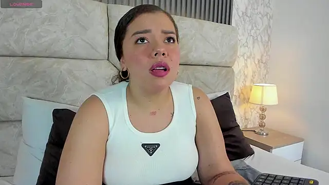 leilapons online show from 15, 10, 2025