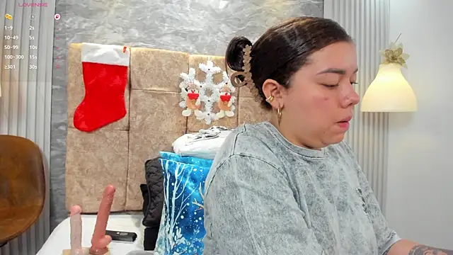 leilapons online show from 4, 12, 2025