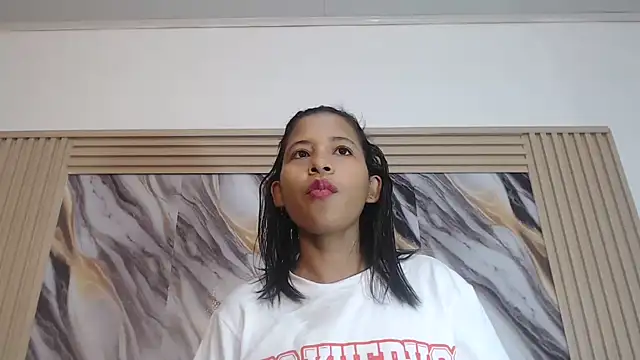 Snapshot of Samantha_Fox69_ chatting on 2, 7, 2026 Samantha Fox69 online show from 2, 7, 2026