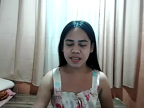 Snapshot of exoticpinay_dolly chatting on 6, 10, 2025 exoticpinay dolly online show from 6, 10, 2025