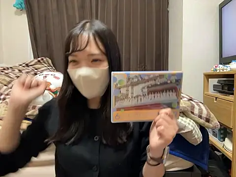 yuu-chan  online show from 30, 11, 2025