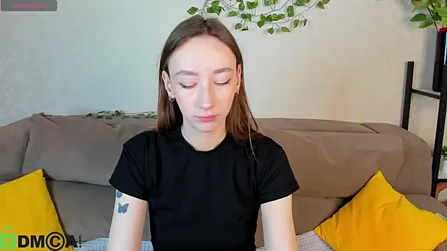 Snapshot of Miche1le_Allenne chatting on 27, 10, 2025 Miche1le Allenne online show from 27, 10, 2025